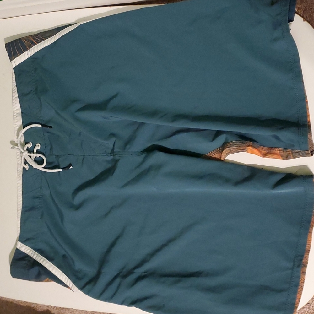 Oakley men's 40 green and orange board swim shorts